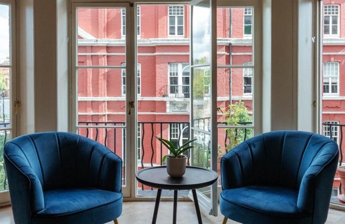 Bryanston and Dorset Square Apartment | Bright Retreat in Central London - Child-Friendly Comfort