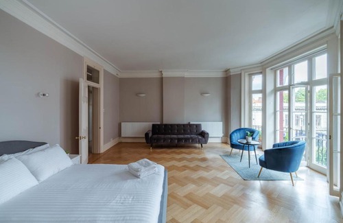Bryanston and Dorset Square Apartment | Bright Retreat in Central London - Child-Friendly Comfort