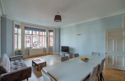 Bryanston and Dorset Square Apartment | Bright Retreat in Central London - Child-Friendly Comfort