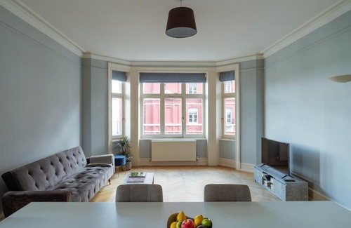 Bryanston and Dorset Square Apartment | Bright Retreat in Central London - Child-Friendly Comfort
