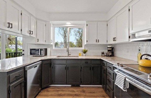 Winstead Park House | Bright 2/1 Boise Duplex with Child-Friendly Amenities