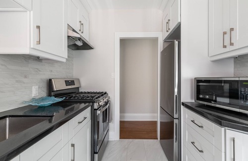 Cedarvale Apartment | Bright 2BR Apartment with Kitchen Near Casa Loma