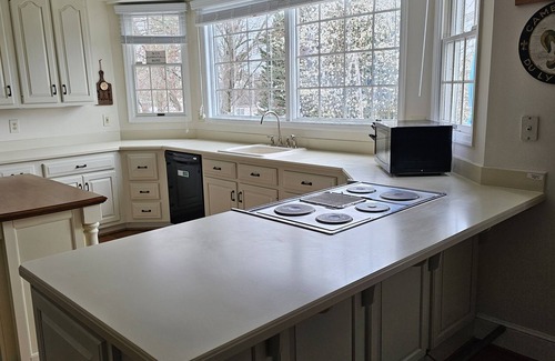 Harper's Choice House | Bright 5-Bedroom Home with Easy Access to DC/Baltimore