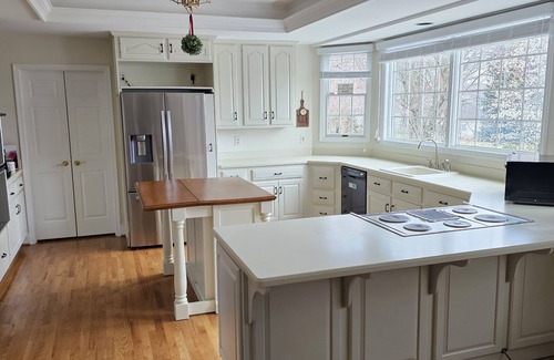 Harper's Choice House | Bright 5-Bedroom Home with Easy Access to DC/Baltimore