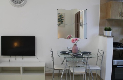 International City Apartment | Bright and Cozy Studio Apartment - Family Friendly Stay