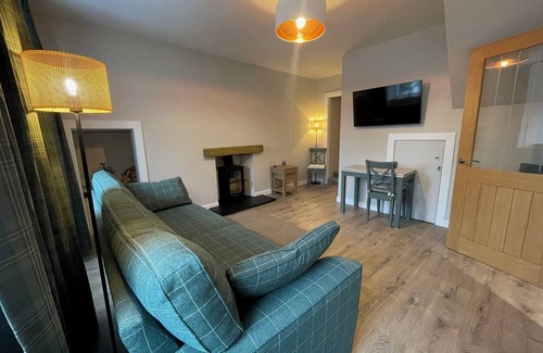 Leven Apartment | Bright, spacious apartment in Colinsburgh walking distance to Elie & Kilconquhar