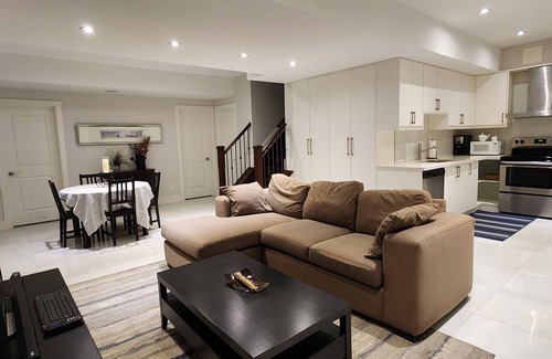Downsview Apartment | Bright 3-Bedroom Basement Apartment with Hot Tub & More