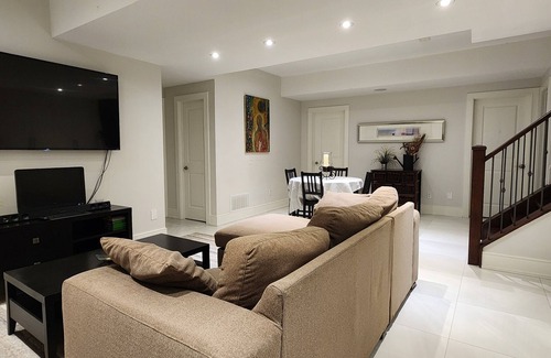 Downsview Apartment | Bright 3-Bedroom Basement Apartment with Hot Tub & More