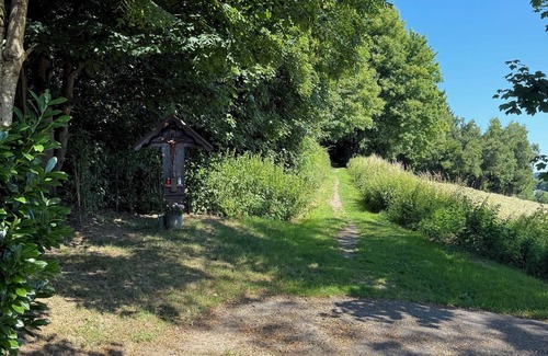 Lindlar Apartment | Bright, spacious vacation apartment on the edge of the forest; quiet; great view; close to the town center
