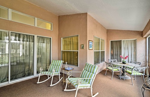 Spring Hill Cottage | Bright Spring Hill Home with Ocean View, Near Weeki Wachee