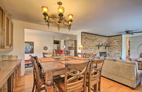 Turners House | Inviting Springfield Home: Steps from Nature Center!