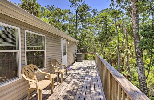 Steinhatchee Cottage | Cozy Steinhatchee Home: Steps to the Oceanfront Oasis