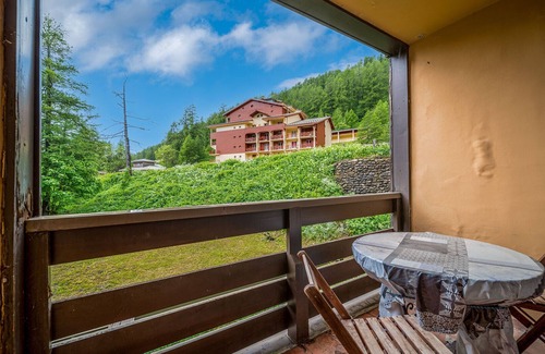 Allos Apartment | Bright studio 4 pers Mountain view