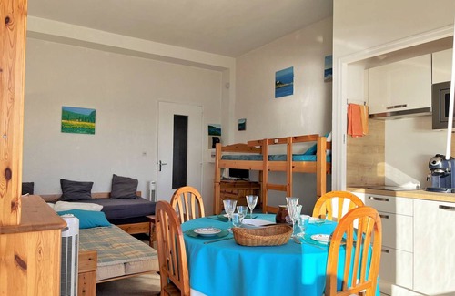 Cavaliere Beach Apartment | Cozy Apartment Le Lavandou: Ideal Studio for 4 Guests