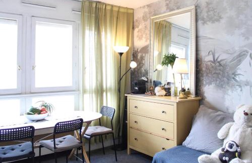 Asiatique Apartment | Bright studio in the heart of Paris