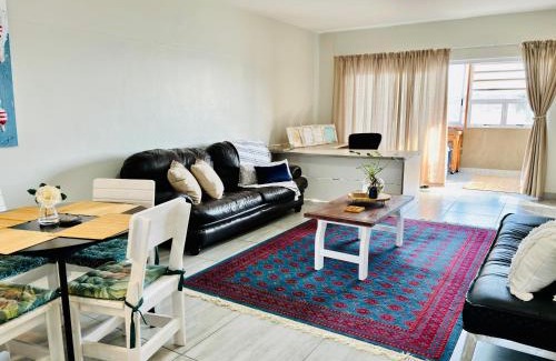 Swakopmund Apartment | Modern Retreat in City Centre Swakopmund with Breakfast