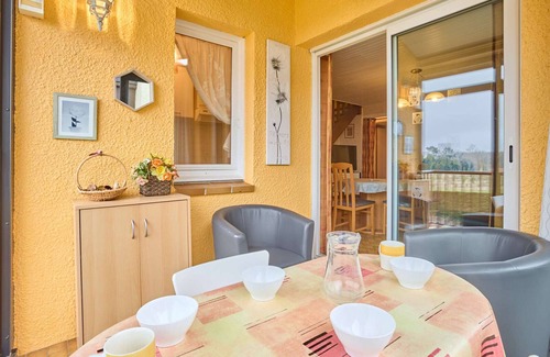 Cazaubon Apartment | Bright T2 bis with veranda, free parking, wifi, near nature
