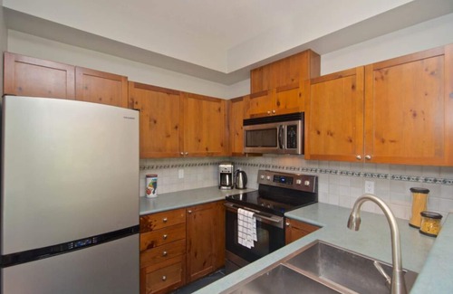 Whistler Cay Estates House | Bright Two Storey Corner Townhouse at North Star Awaits