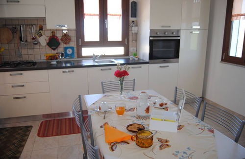Calasetta House | Idyllic Villa Oasis with Ocean and Spa Views - Guest Rated 9.8