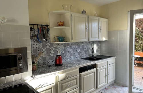 Carry-le-Rouet Villa | Bright Villa with Private Pool Near the Sea, Rated 9.8