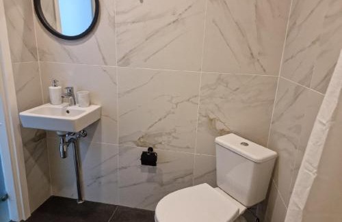 Kadriorg Apartment | Bright Residences in Tallinn Center - Family-Friendly Stays