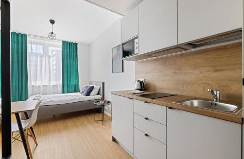 Kadriorg Apartment | Bright Residences in Tallinn Center - Family-Friendly Stays