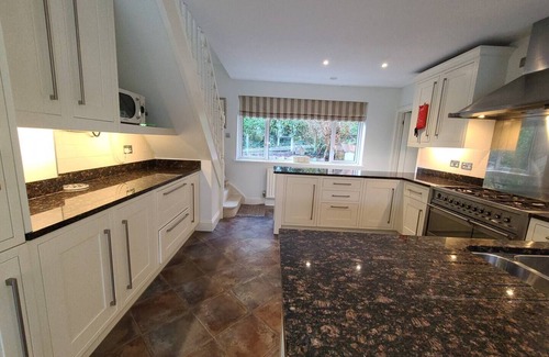 Ovingdean House | Brighton 4-Bed Villa with Heated Pool for Family Getaways