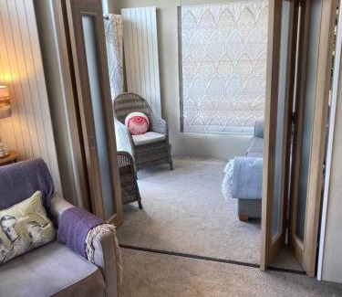 Dunning House | Oceanfront Escape at Brightwater Lodge - 4-Star Stay