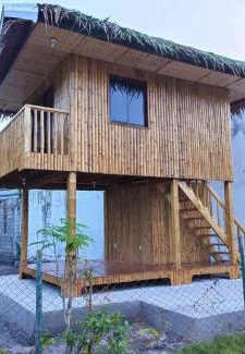 Dauin Apartment | Brigitte's Rental House: Oceanfront Retreat for Families