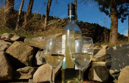 Lothersdale House | Brigstone Stable - Peaceful Cottage with 10/10 Review Score