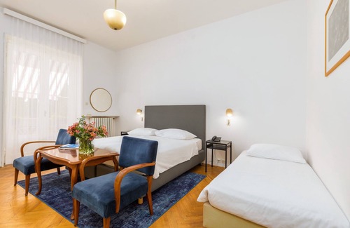 Fazana Hotel | Comfortable Brijuni Rooms Karmen with Breakfast & Accessibility