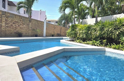 Samborondon Apartment | BRILLANTE, PISCINIA, SEGURO Samborondón