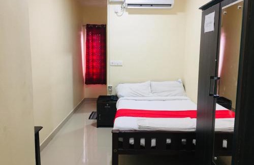 Onamthuruth Hotel | Budget-Friendly Brindavan Residency with Restaurant & Breakfast