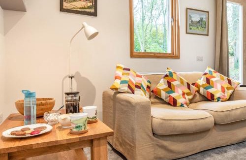 Fairseat House | Top-Rated Brindleshaw Barn: Pet & Child Friendly Retreat