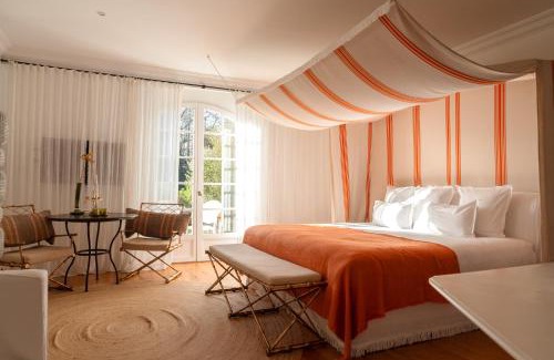 Anglet Hotel | Elegant Brindos, Lac & Château - 5-Star Experience Awaits