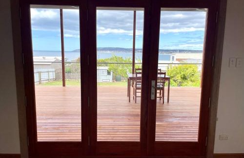 Emu Bay House | Family-Friendly Getaway at Brindy's By the Bay - 4 Stars