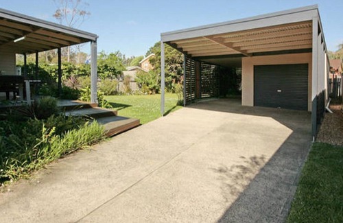 Burrill Lake House | Pet-Friendly Retreat for Families and Adventurers