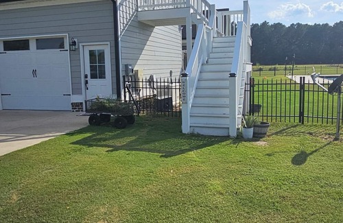 Williston Apartment | Perfect Country Retreat: 1-Bedroom Apt for Horse Lovers