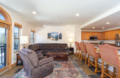 Mountain Village Condo | Pet-Friendly 1-Bedroom Retreat at Bear Creek Lodge