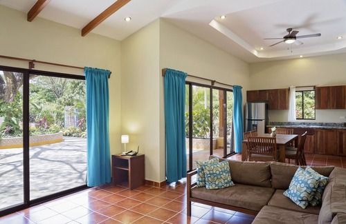 Playa Colorado House | Ideal Getaway: Perfect for Families with Pool and Ocean Views