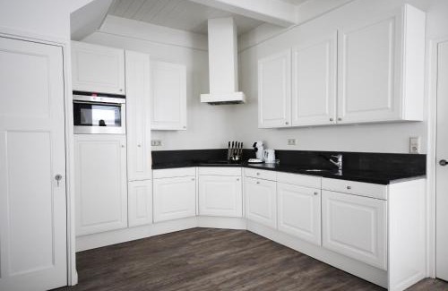 Diever House | Experience Brink 3 Diever: Oceanfront Retreat with High Ratings