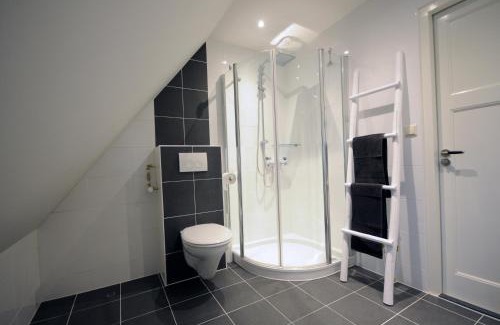 Diever House | Experience Brink 3 Diever: Oceanfront Retreat with High Ratings