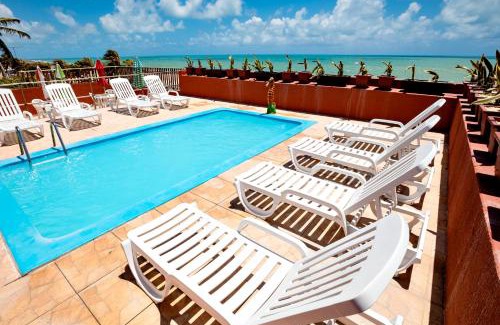 Praia do Meio Hotel | Seaside Escape at Brisa do Mar Beach Hotel - Pet Friendly Stay