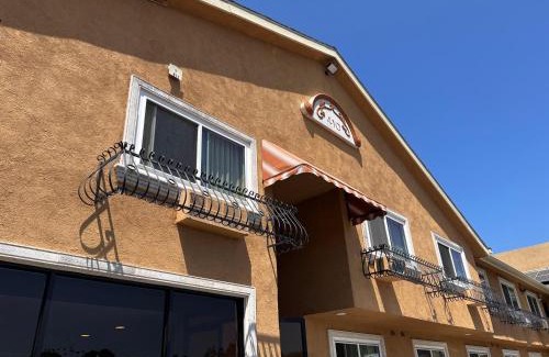 Leucadia Hotel | Coastal Retreat at Brisa Pacifica Hotel Encinitas