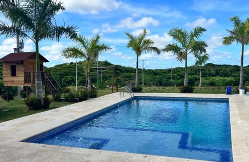 Ararca House | Relax at Brisas de Baru with Pool and Hot Tub Retreat