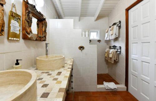Keito Apartment | Oceanfront Brisas Studio Apartments - Guest Rated 9.5/10