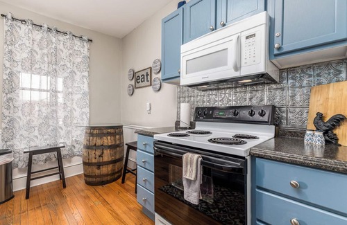 Galena House | Historical Beauty Steps from Main St & Turner Hall