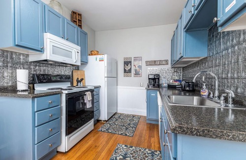 Galena House | Historical Beauty Steps from Main St & Turner Hall