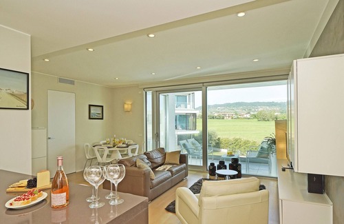 Lonato del Garda Apartment | Discover Bristol Exclusive 2/5 with Pool & Breakfast Included
