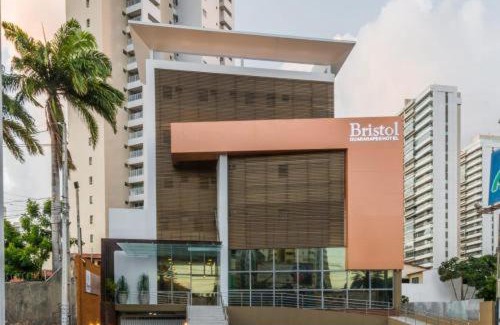 Patriolino Ribeiro Hotel | Discover Bristol Guararapes: Family-Friendly Events Hub